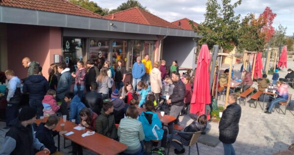 Vielen Dank an alle die mit geholfen haben.