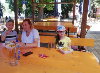 und natürlich braucht es auch leckeres Essen und kühle Getränke!