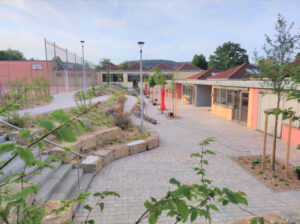 Wir freuen uns über Ihr Interesse an unserer Schule und HPT und hoffen, Sie finden auf unseren Seiten alle wichtigen Informationen zu unserem Förderzentrum mit Heilpädagogischer Tagesstätte. Bei Fragen nehmen Sie bitte jederzeit gerne Kontakt mit uns auf!